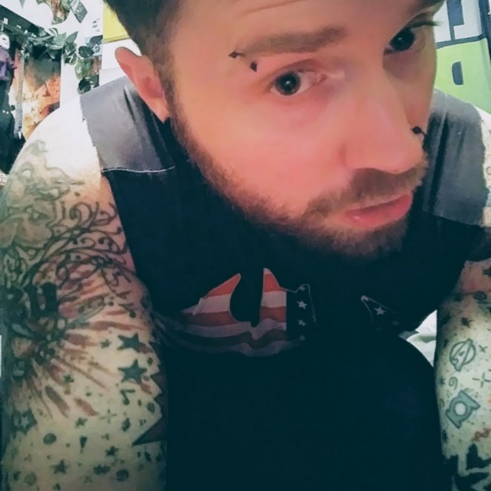 Meet your Posher, Zeke